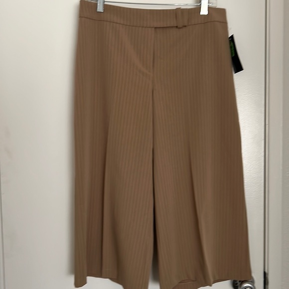 (METRO GIRL) Brand new Ladies pants,3/4 long size 10 - Picture 1 of 15